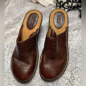 Born mules brown shoes size 9 NEW